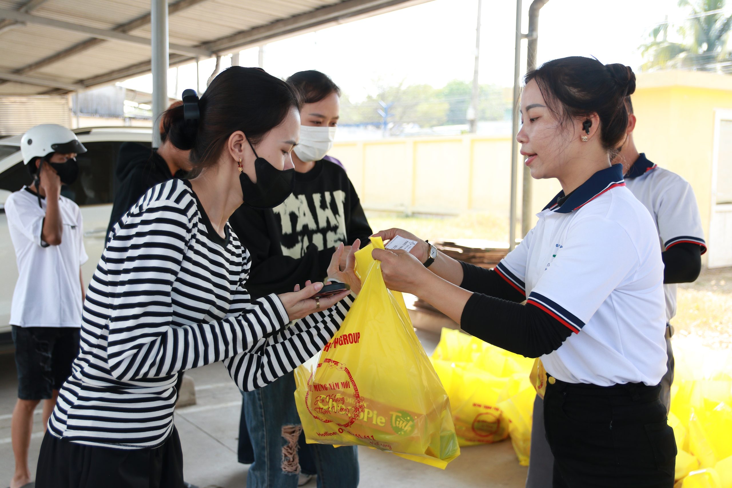 Tuyển dụng lao động Hưng Thịnh Phú Group